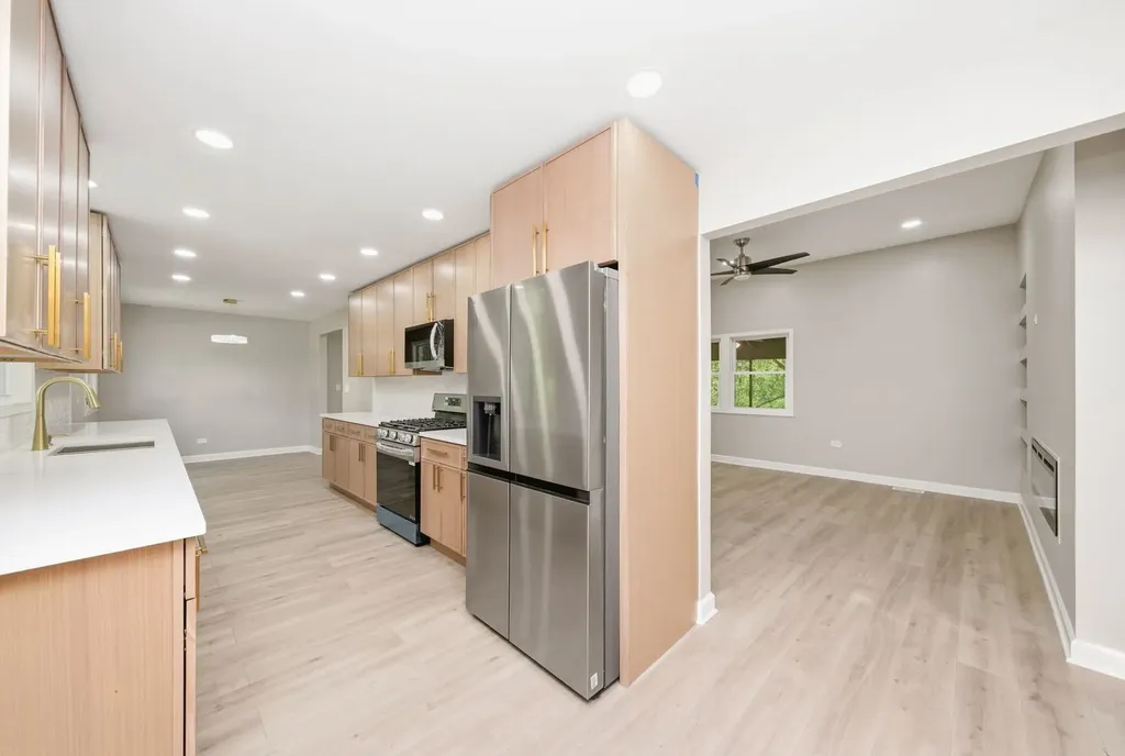1302 South Lawler Avenue Lombard IL 60148