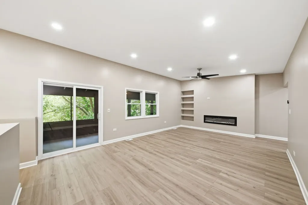 1302 South Lawler Avenue Lombard IL 60148