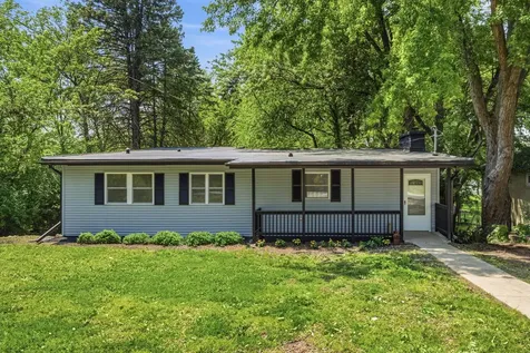 1302 South Lawler Avenue Lombard IL 60148