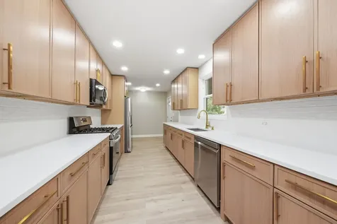 1302 South Lawler Avenue Lombard IL 60148
