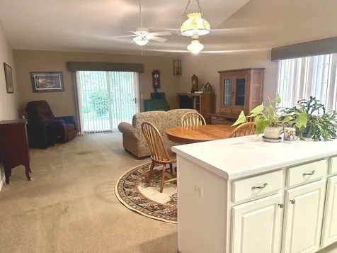 1807 Magnolia Court Mchenry IL 60051