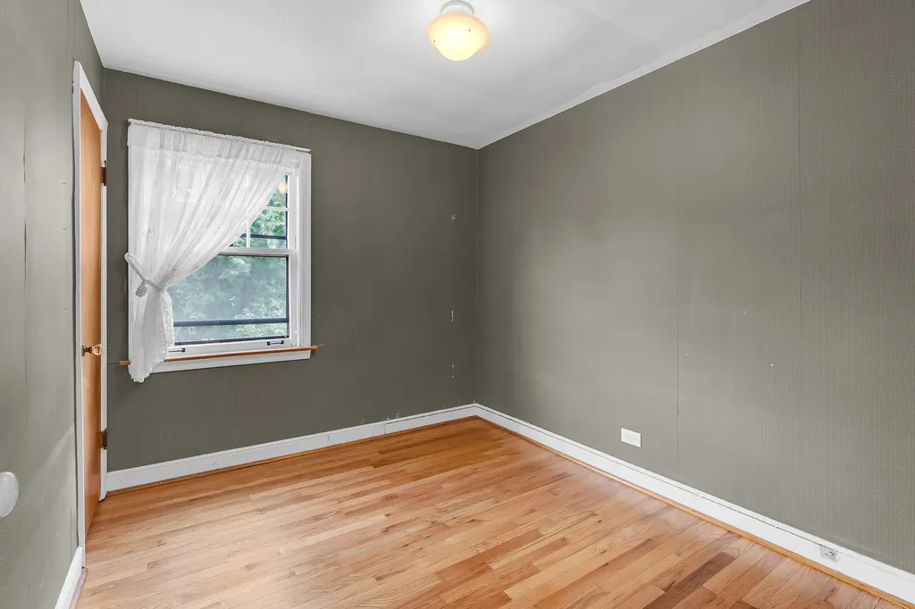 9932 South Maplewood Avenue Chicago IL 60655