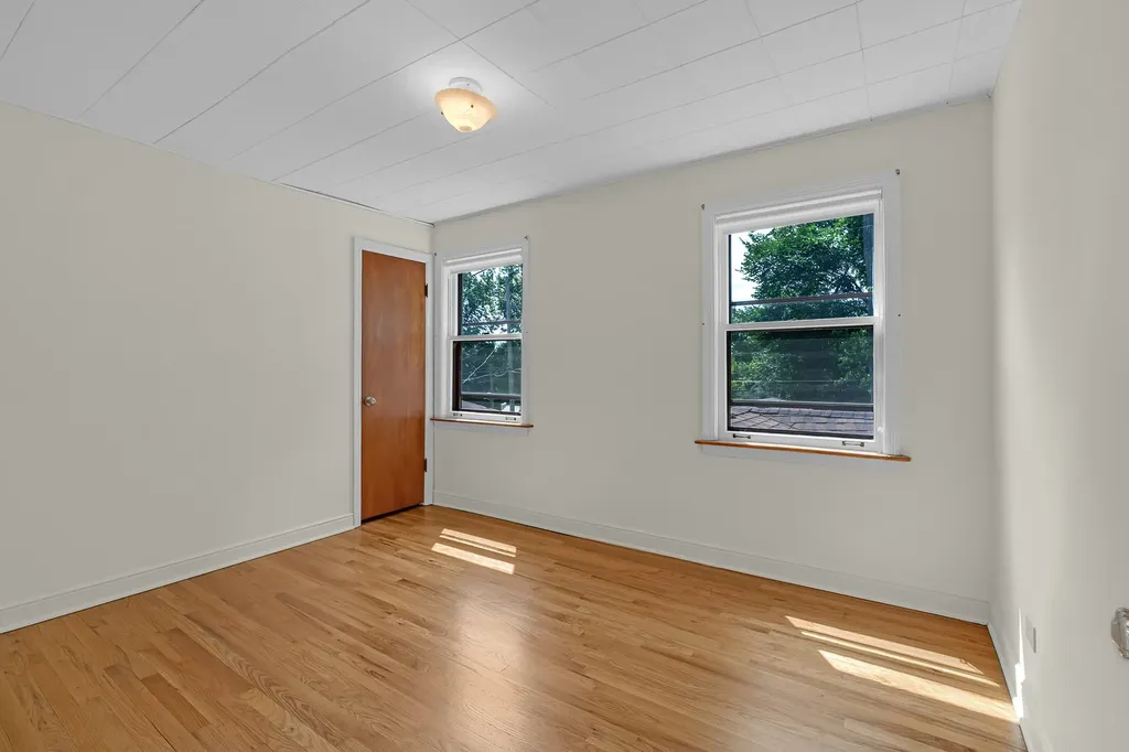 9932 South Maplewood Avenue Chicago IL 60655