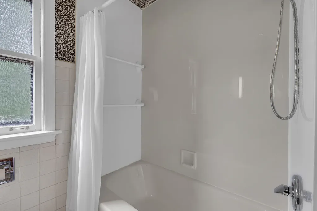 9932 South Maplewood Avenue Chicago IL 60655