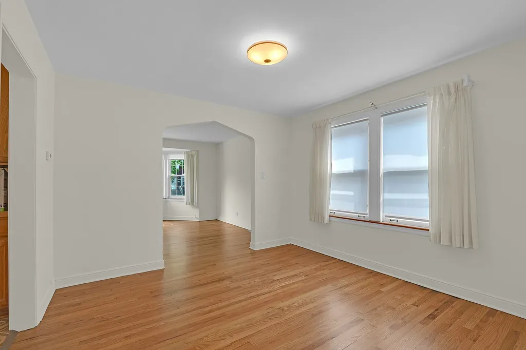 9932 South Maplewood Avenue Chicago IL 60655