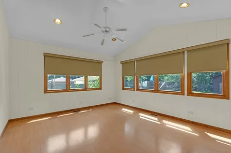 9932 South Maplewood Avenue Chicago IL 60655