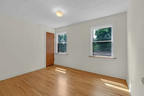 9932 South Maplewood Avenue Chicago IL 60655