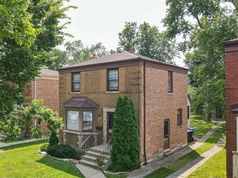 9932 South Maplewood Avenue Chicago IL 60655