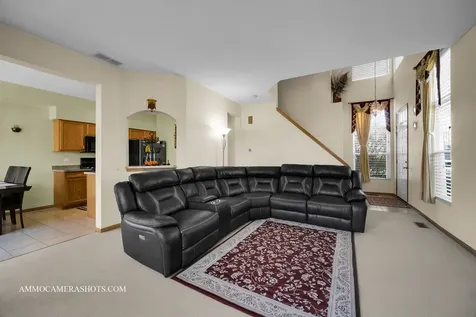 1058 Delta Drive Elgin IL 60123