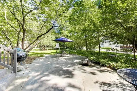 172 Barrypoint Road Riverside IL 60546