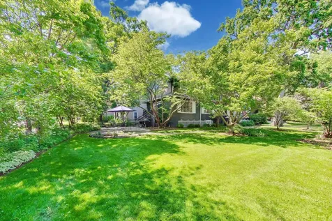 172 Barrypoint Road Riverside IL 60546