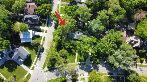 172 Barrypoint Road Riverside IL 60546