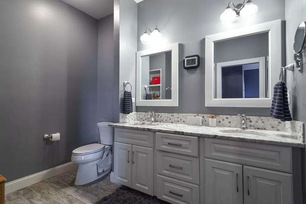 2255 North Avers Avenue Chicago IL 60647