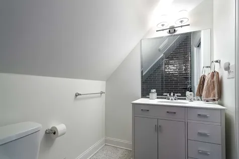 2255 North Avers Avenue Chicago IL 60647