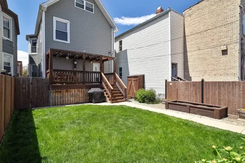 2255 North Avers Avenue Chicago IL 60647