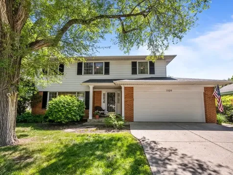 1109 Terrace Lane Glenview IL 60025