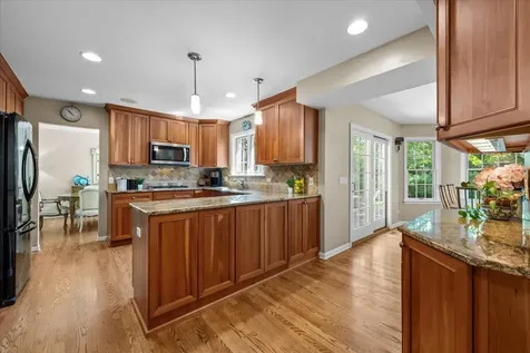 1109 Terrace Lane Glenview IL 60025