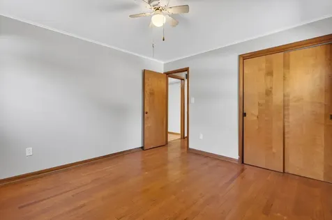 11006 Oxford Avenue Chicago Ridge IL 60415