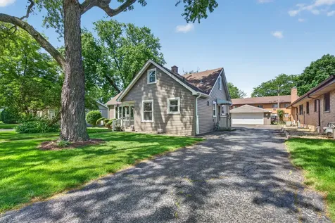 11006 Oxford Avenue Chicago Ridge IL 60415