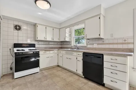 11006 Oxford Avenue Chicago Ridge IL 60415