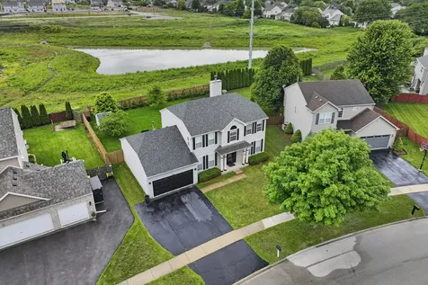 381 Warwick Lane Lake In The Hills IL 60156