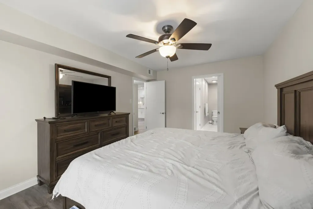 525 Cumnor Road Westmont IL 60559