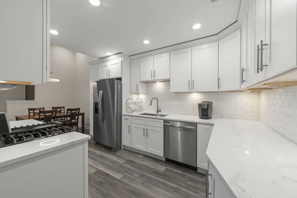 525 Cumnor Road Westmont IL 60559