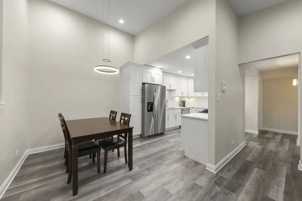 525 Cumnor Road Westmont IL 60559