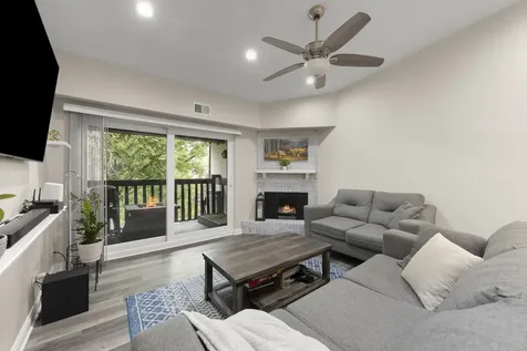 525 Cumnor Road Westmont IL 60559