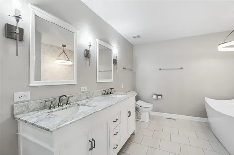 2589 Portage Avenue Wauconda IL 60084