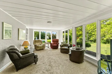 27 Hickory Lane White Heath IL 61884
