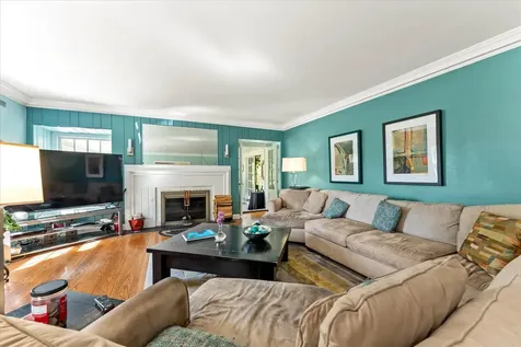 27 Hickory Lane White Heath IL 61884