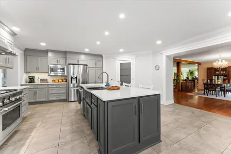 27 Hickory Lane White Heath IL 61884