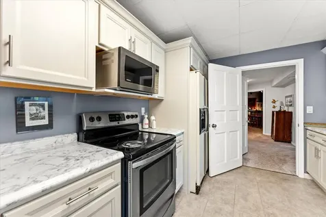 27 Hickory Lane White Heath IL 61884