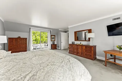 27 Hickory Lane White Heath IL 61884