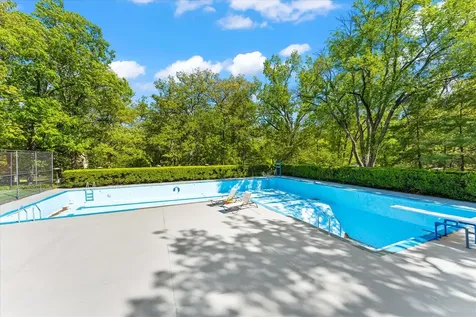 27 Hickory Lane White Heath IL 61884
