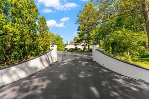 27 Hickory Lane White Heath IL 61884