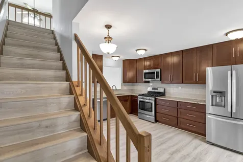 379 Ascot Lane Streamwood IL 60107