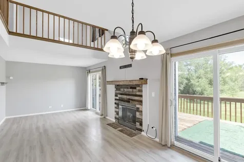 379 Ascot Lane Streamwood IL 60107