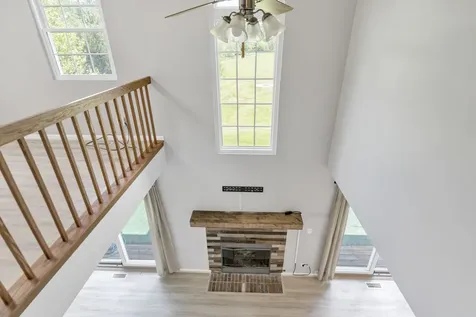 379 Ascot Lane Streamwood IL 60107