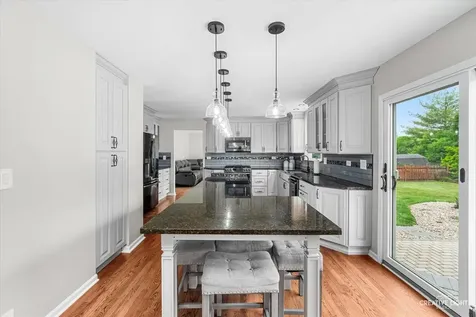 1849 Garfield Avenue Aurora IL 60506