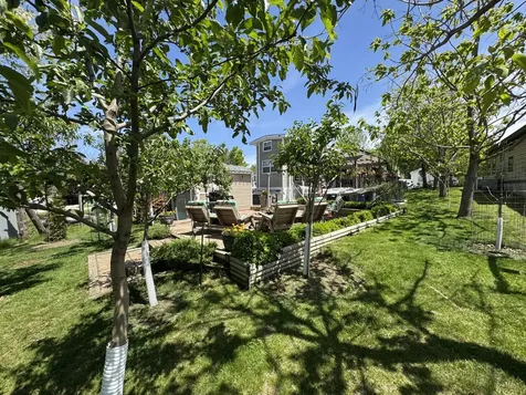 13-135 Woodhaven Lakes Sublette IL 61367