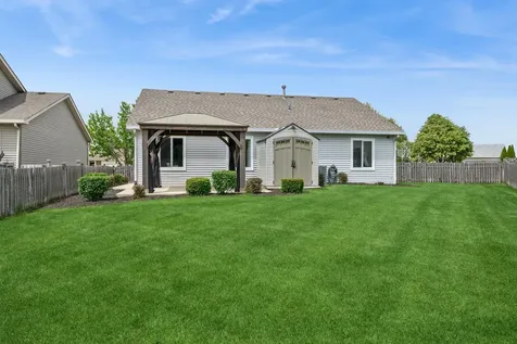 2099 Kathleen Circle Montgomery IL 60538