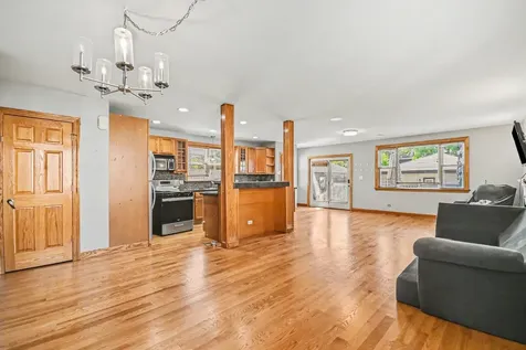 4440 North La Crosse Avenue Chicago IL 60630