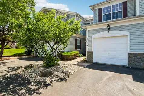 2726 Kendall Crossing Mchenry IL 60051