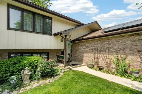 7432 Beloit Avenue Bridgeview IL 60455