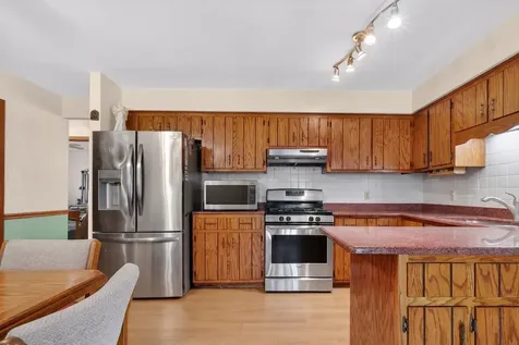 7432 Beloit Avenue Bridgeview IL 60455