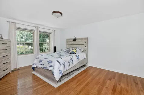 2S742 Avenue Orleans Oak Brook IL 60523