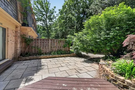 2S742 Avenue Orleans Oak Brook IL 60523