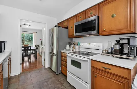 2S742 Avenue Orleans Oak Brook IL 60523